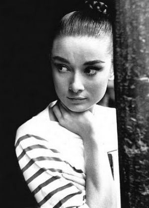 Pictures of Audrey Hepburn - audrey hepburn in striped shirt.jpg